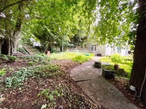 Photo 8- click for photo gallery